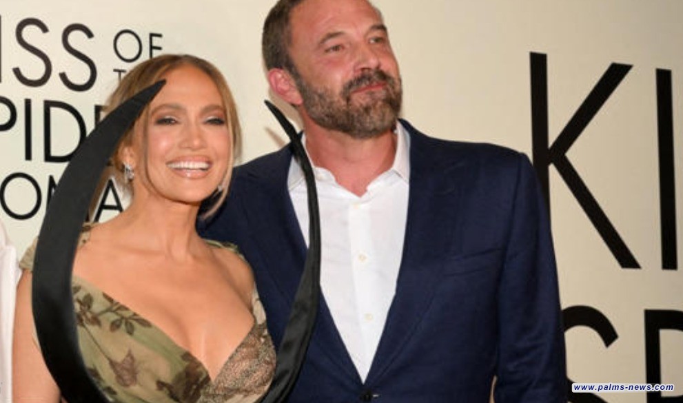 جينيفر لوبيز تلمع بجانب بن أفليك بإطلالة جمالية قوية